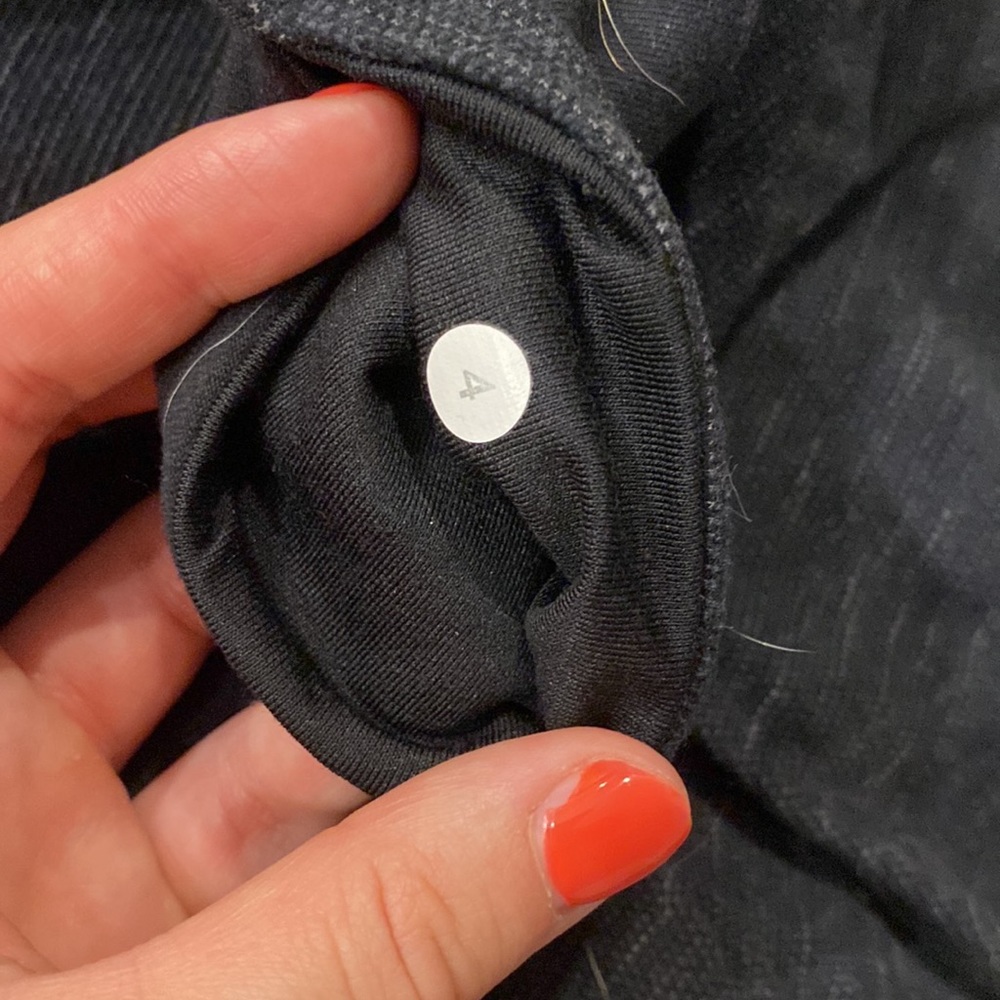 Lululemon - Picture 2 of 3